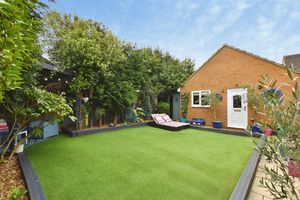 Photo 16- click for photo gallery